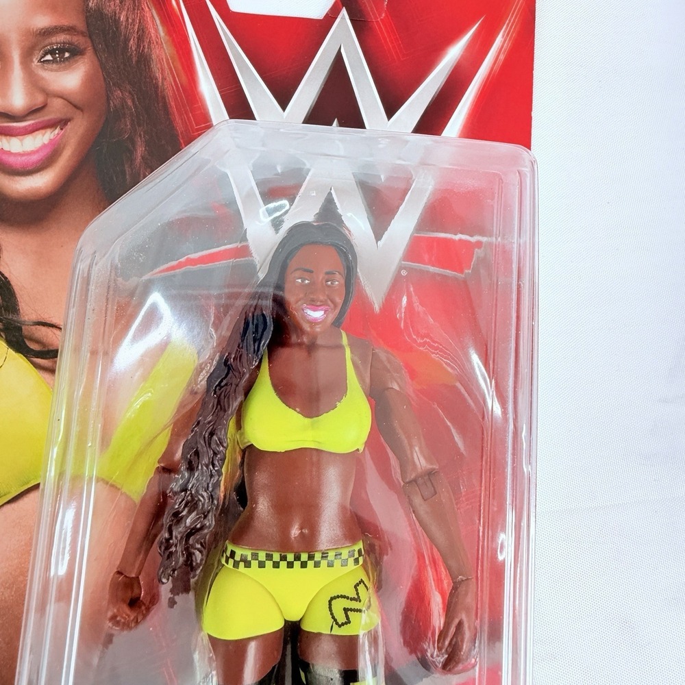 WWE Naomi Series 56 Womens Wrestling Figure Diva Trinity Fatu - Picture 2 of 4